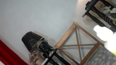 Queen Sofia online show from December 2024 01:19:02 PM