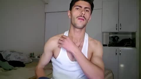 Snapshot of sexymann17 chatting on May 2026 09:11:02 PM sexymann17 online show from May 2026 09:11:02 PM