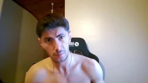 Snapshot of sexymann17 chatting on May 2026 10:33:02 PM sexymann17 online show from May 2026 10:33:02 PM