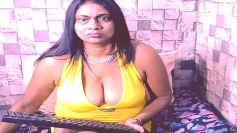 Snapshot of sexymaturemilf01 chatting on July 2026 12:41:01 PM sexymaturemilf01 online show from July 2026 12:41:01 PM