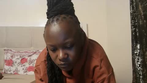 Snapshot of sexymia56 chatting on October 2025 09:34:02 PM Miss mia online show from October 2025 09:34:02 PM