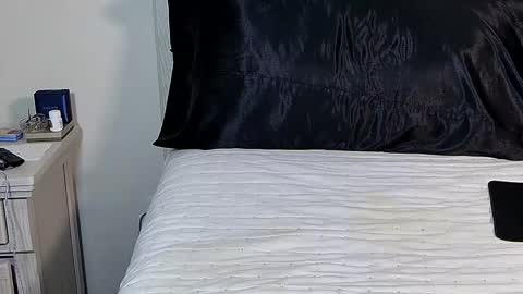 Snapshot of sexymilf3434 chatting on May 2026 01:40:01 PM Sara online show from May 2026 01:40:01 PM