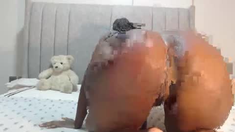 Snapshot of sexymonalisa1 chatting on October 2025 07:14:02 PM sexymonalisa1 online show from October 2025 07:14:02 PM