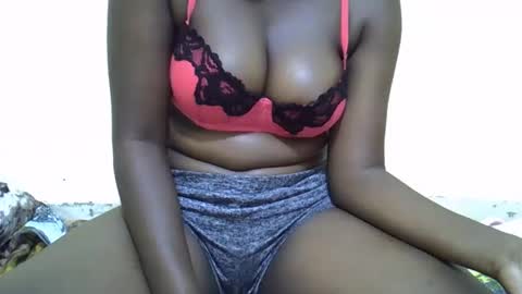 Snapshot of sexypeach98 chatting on January 2026 05:27:02 PM sexypeach98 online show from January 2026 05:27:02 PM