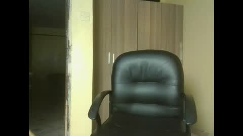 queenivy online show from October 2025 10:04:02 PM