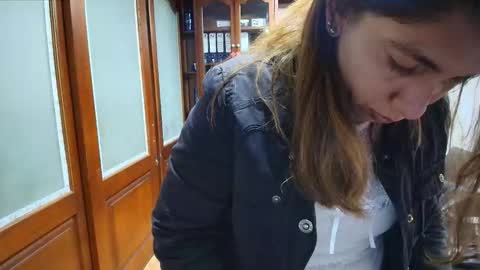 R A C H E L online show from December 2025 12:03:02 PM