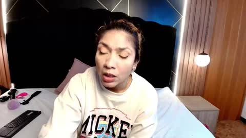 R A C H E L online show from February 2026 12:16:01 PM