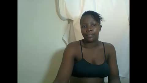 PAULINE online show from February 2025 10:18:01 AM
