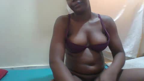 PAULINE online show from March 2025 04:46:01 AM