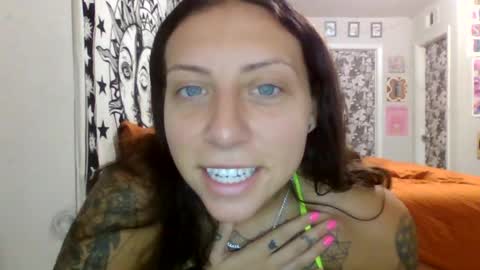 Snapshot of sexytatslut369 chatting on June 2026 05:38:02 PM sexytatslut369 online show from June 2026 05:38:02 PM