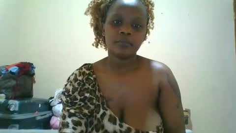 Snapshot of sexytbianca chatting on March 2026 09:45:01 PM faty online show from March 2026 09:45:01 PM