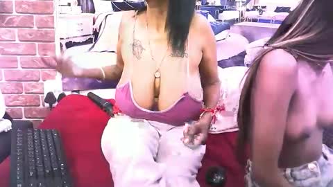 sexyva4u2luv online show from November 2025 07:19:01 AM