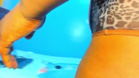 Snapshot of sexyval44 chatting on February 2025 08:10:02 PM sexyval44 online show from February 2025 08:10:02 PM