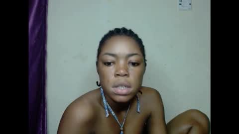 Snapshot of sexyxmilfx chatting on September 2025 12:38:01 PM sexyxmilfx online show from September 2025 12:38:01 PM