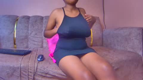 sexyyred_ online show from December 2024 09:37:02 PM