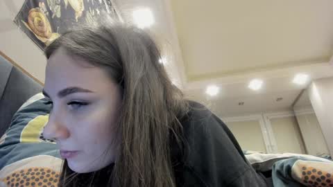 Snapshot of shadow_raffi chatting on December 2024 12:25:01 AM shadow_raffi online show from December 2024 12:25:01 AM