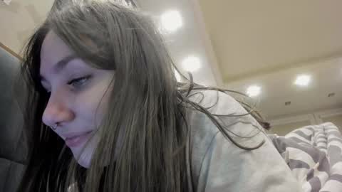 Snapshot of shadow_raffi chatting on January 2025 03:32:02 AM shadow_raffi online show from January 2025 03:32:02 AM