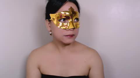 Snapshot of shadowseductress chatting on February 2026 02:53:01 AM shadowseductress online show from February 2026 02:53:01 AM