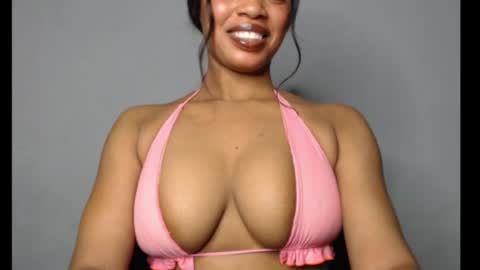 Snapshot of shallie_x chatting on May 2026 04:15:01 PM ESTHER online show from May 2026 04:15:01 PM