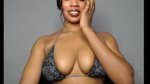 Snapshot of shallie_x chatting on May 2026 12:24:01 PM ESTHER online show from May 2026 12:24:01 PM