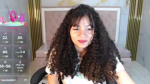 Snapshot of shalon_diaz_sub chatting on February 2025 04:40:02 PM Shalon online show from February 2025 04:40:02 PM