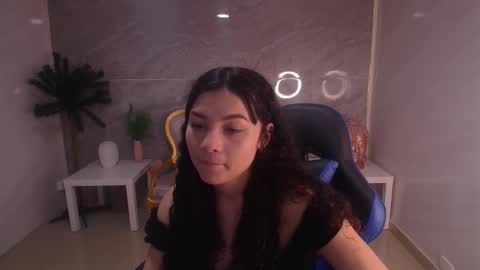 Snapshot of shalon_diaz_sub chatting on March 2025 01:25:02 PM Shalon online show from March 2025 01:25:02 PM