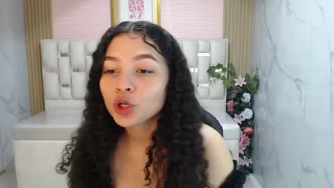 Snapshot of shalon_diaz_sub chatting on September 2025 01:33:01 PM Shalon online show from September 2025 01:33:01 PM