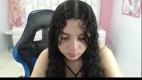 Snapshot of shalon_diaz_sub chatting on October 2025 01:06:02 PM Shalon online show from October 2025 01:06:02 PM