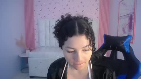 Snapshot of shalon_diaz_sub chatting on January 2026 01:04:01 PM Shalon online show from January 2026 01:04:01 PM