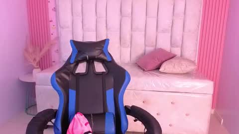 Snapshot of shalon_diaz_sub chatting on March 2026 01:12:02 AM Shalon online show from March 2026 01:12:02 AM