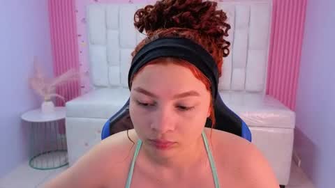 Snapshot of shalon_diaz_sub chatting on May 2026 01:24:07 AM Shalon online show from May 2026 01:24:07 AM
