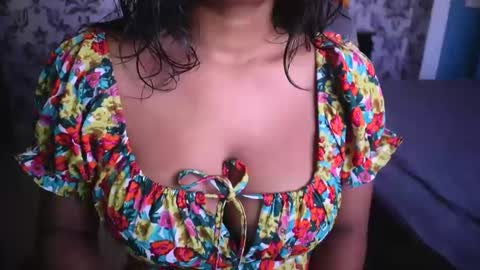 Snapshot of shanaya_indian chatting on January 2025 03:47:02 AM shanaya indian online show from January 2025 03:47:02 AM