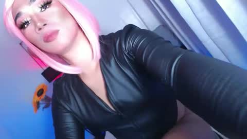 MISS SHANE online show from April 2026 03:02:01 AM