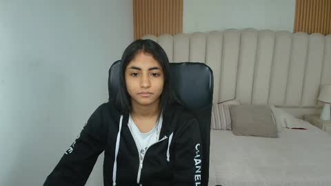 shanelle online show from April 2026 03:01:02 AM