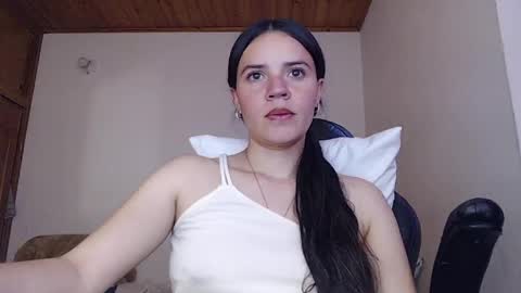 Snapshot of shanel_lozano chatting on May 2026 04:27:02 PM shanel_lozano online show from May 2026 04:27:02 PM