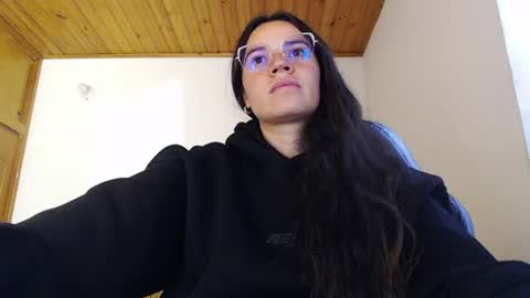 Snapshot of shanel_lozano chatting on June 2026 09:01:02 PM shanel_lozano online show from June 2026 09:01:02 PM
