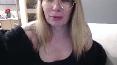 Shannon07 online show from December 2024 01:15:02 AM