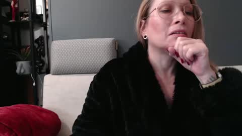 Shannon07 online show from January 2025 03:48:02 AM