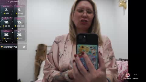 Snapshot of shannon07 chatting on February 2026 11:26:01 PM Shannon07 online show from February 2026 11:26:01 PM