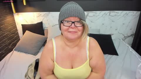 Shannon online show from February 2025 11:49:02 AM