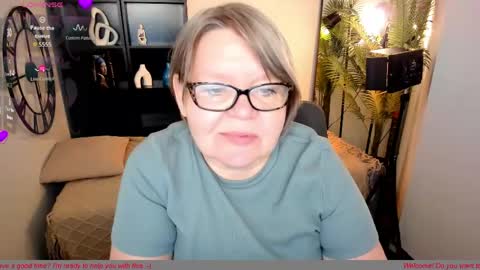 Snapshot of shannonshine chatting on May 2026 06:43:02 AM Shannon online show from May 2026 06:43:02 AM