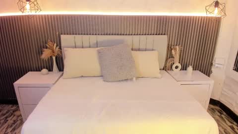 SHANON online show from October 2025 07:10:02 PM