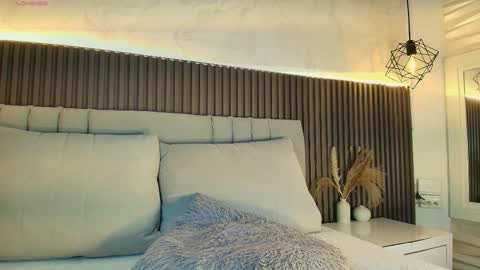 SHANON online show from January 2026 07:06:02 PM