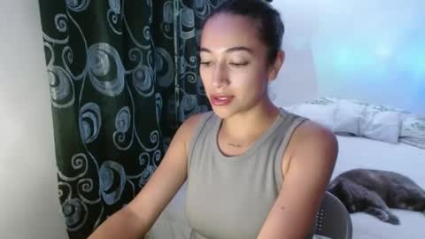 Snapshot of shantal_101 chatting on October 2025 11:58:01 PM shantal_101 online show from October 2025 11:58:01 PM