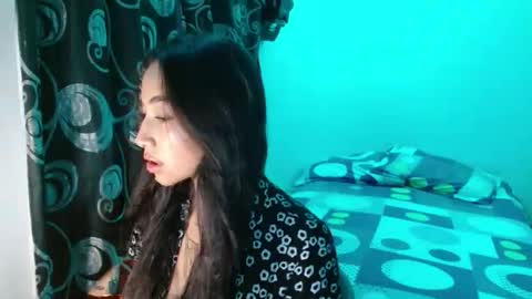 Snapshot of shantal_101 chatting on December 2025 03:45:02 AM shantal_101 online show from December 2025 03:45:02 AM