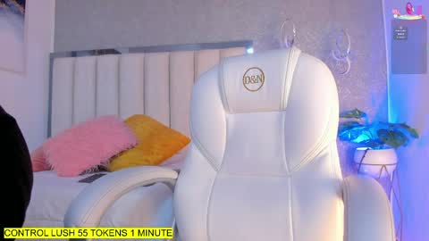 Shantal online show from April 2026 11:41:02 AM