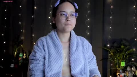 Cat-FOLLOWME and we talk IGshantal cerezo online show from February 2025 04:31:01 AM