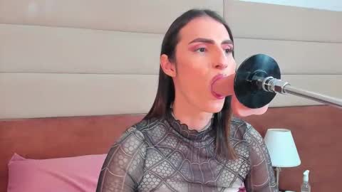  Shantall  online show from October 2025 04:09:01 AM