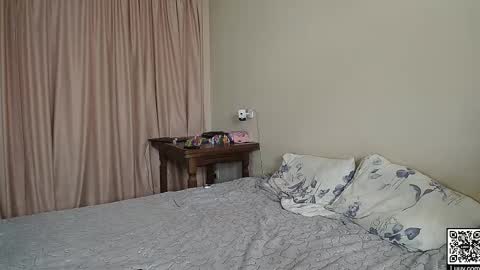 Snapshot of shantifamily chatting on November 2025 03:04:01 PM Mikki and Cadence online show from November 2025 03:04:01 PM