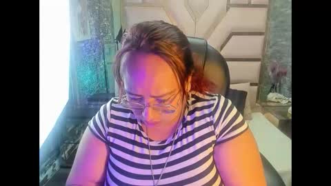 Snapshot of shara_oz chatting on March 2026 08:21:02 AM Shara Oz online show from March 2026 08:21:02 AM